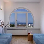 Sensia With Hot Tub And Caldera View Вилла *