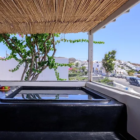 Sensia With Hot Tub And Caldera View