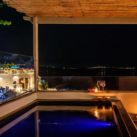 Sensia With Hot Tub And Caldera View Villa